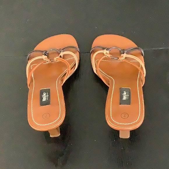 Target Mossimo three inch sandal heel size 7 - Picture 4 of 6